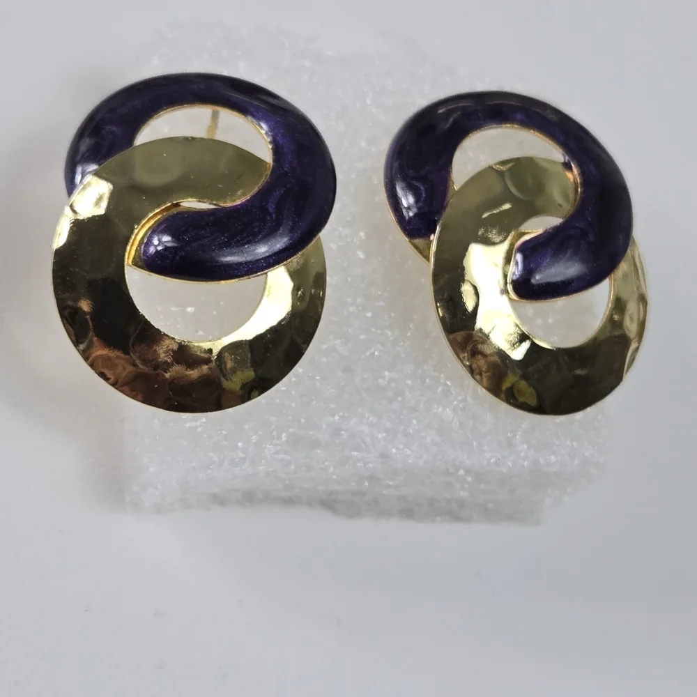 Elegant Purple and Gold Interlinked Earrings Stud Earrings - Picture 3 of 14